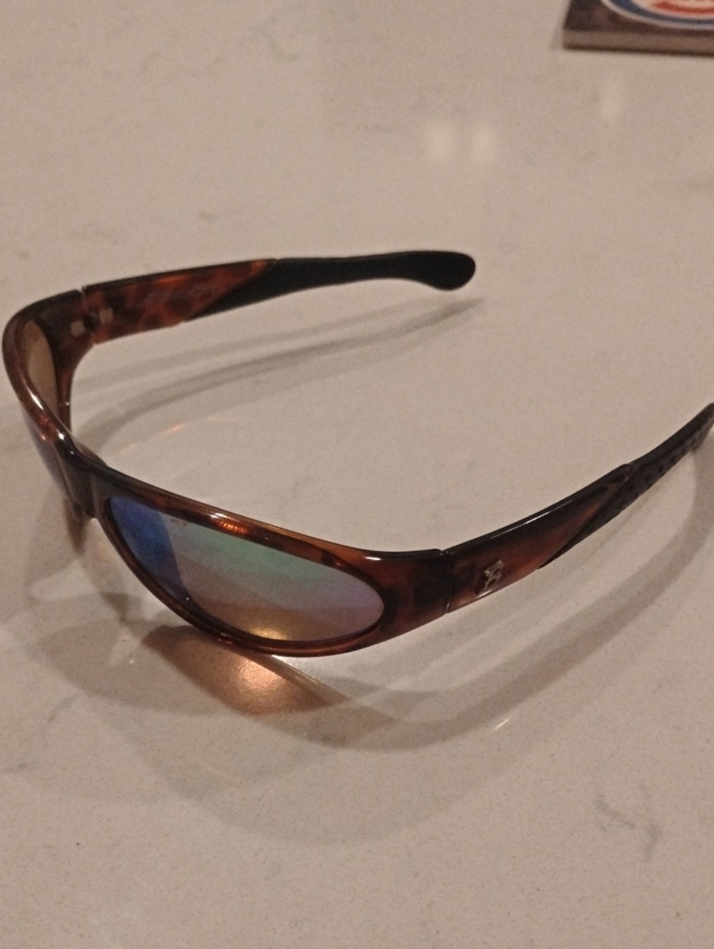 Men's Tortoiseshell Sunglasses with Mirrored Lenses